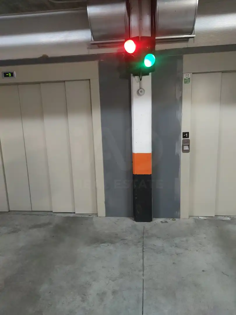 Aparcament de Local de lloguer en Madrid