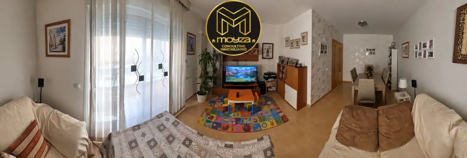 Piso con terraza en venta en La Guardia de Jaén