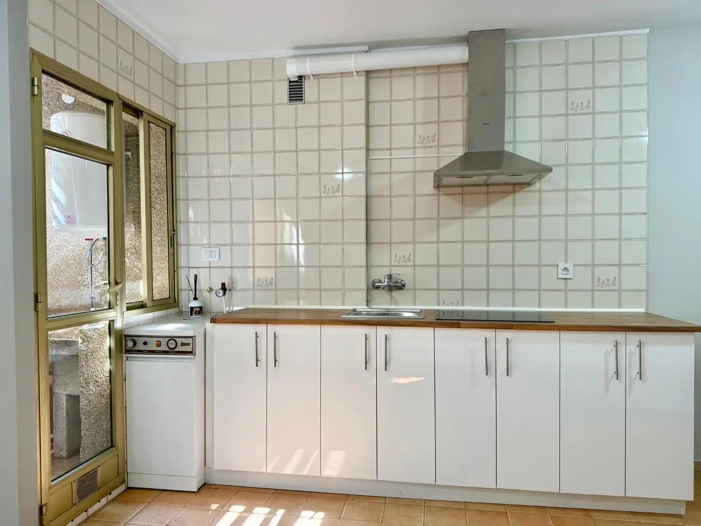 Cocina de Apartamento en venta en Lugo con Calefacción, Trastero y Balcón