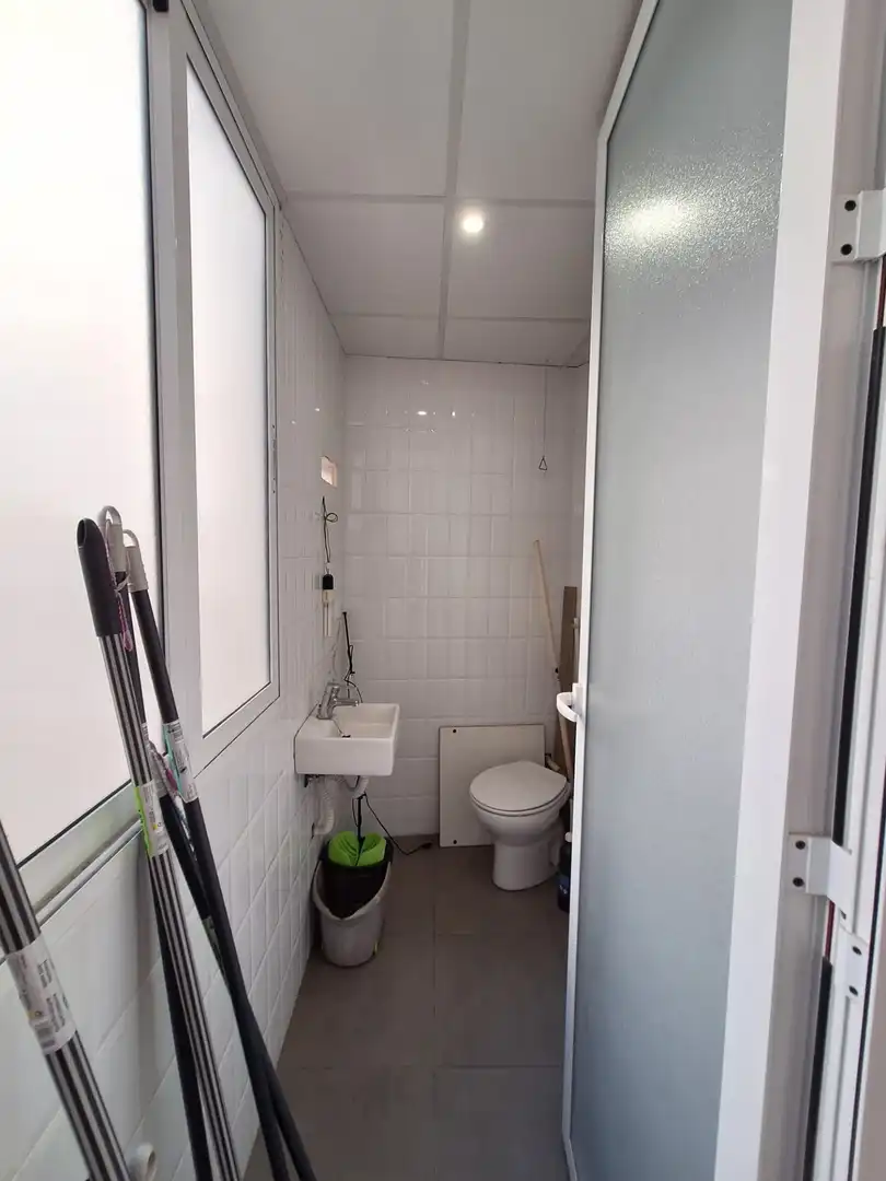 Bathroom of Flat for rent in Elche / Elx  with Air Conditioner, Heating and Furnished