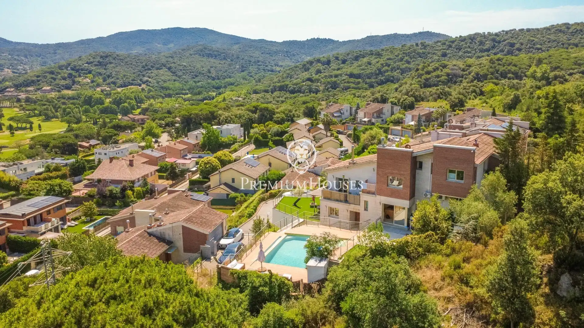 Vista exterior de Casa adosada en venda en Vallromanes amb Aire condicionat, Calefacció i Jardí privat