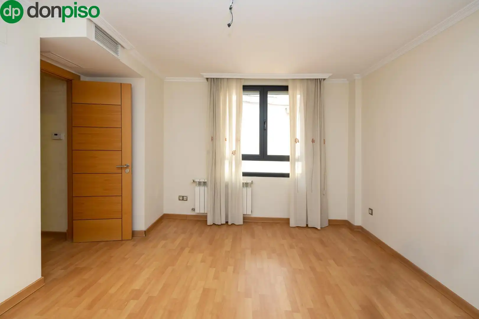 Bedroom of Houses for sale in Granada  with Air Conditioner, Heating and Terrace