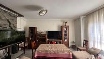 Sala d'estar de Casa adosada en venda en  Córdoba Capital amb Calefacció, Parquet i Terrassa