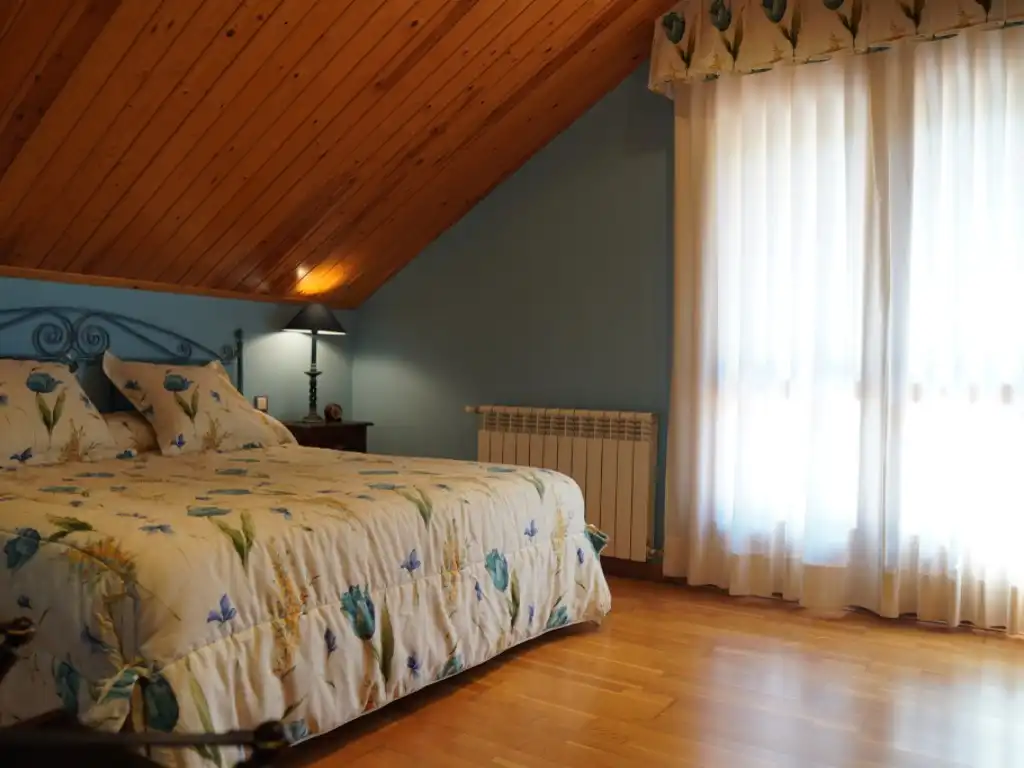 Bedroom of Houses for sale in Bielsa, Huesca