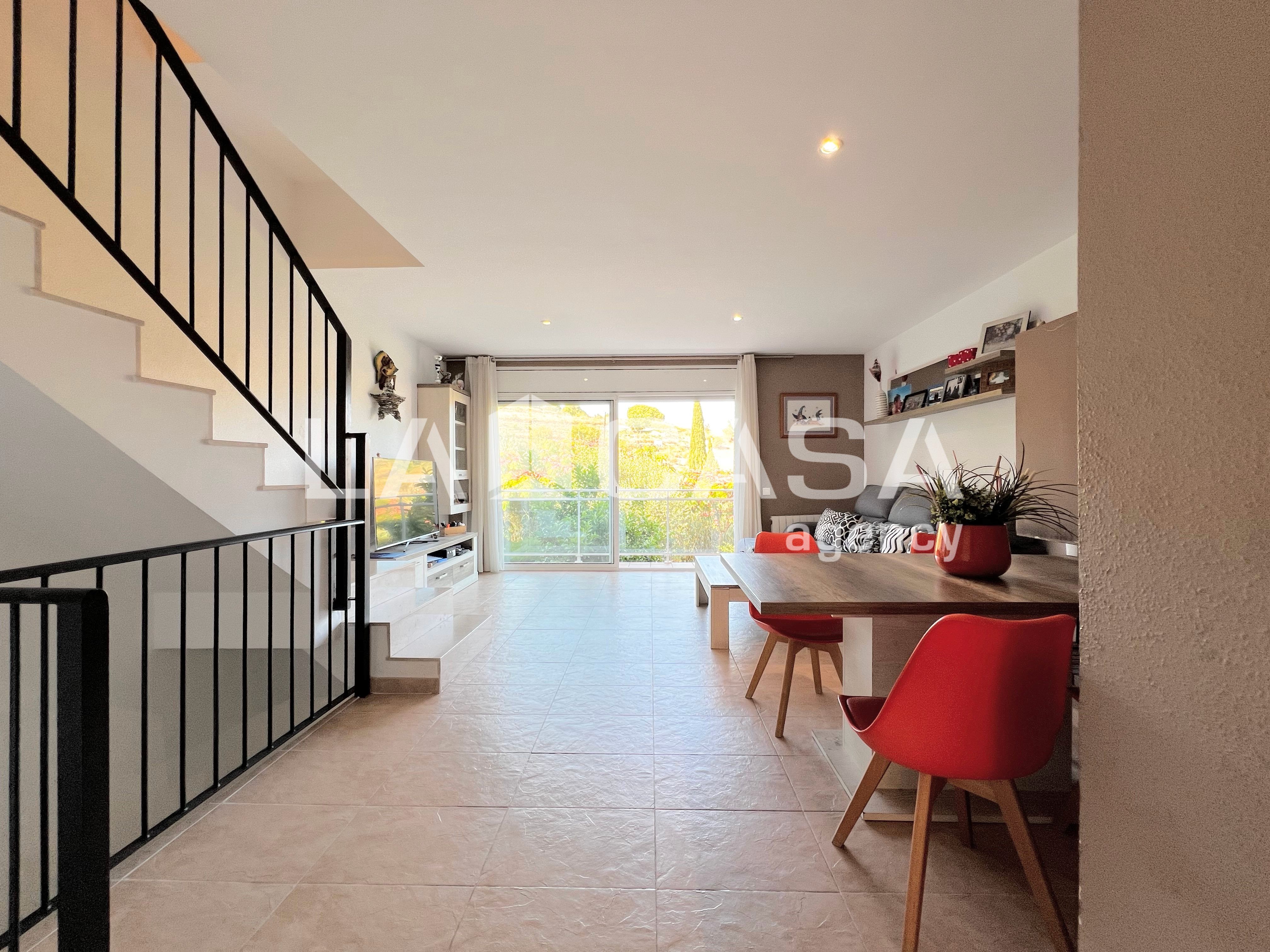 Single-family semi-detached for sale in Tiana  with Heating, Terrace and Storage room