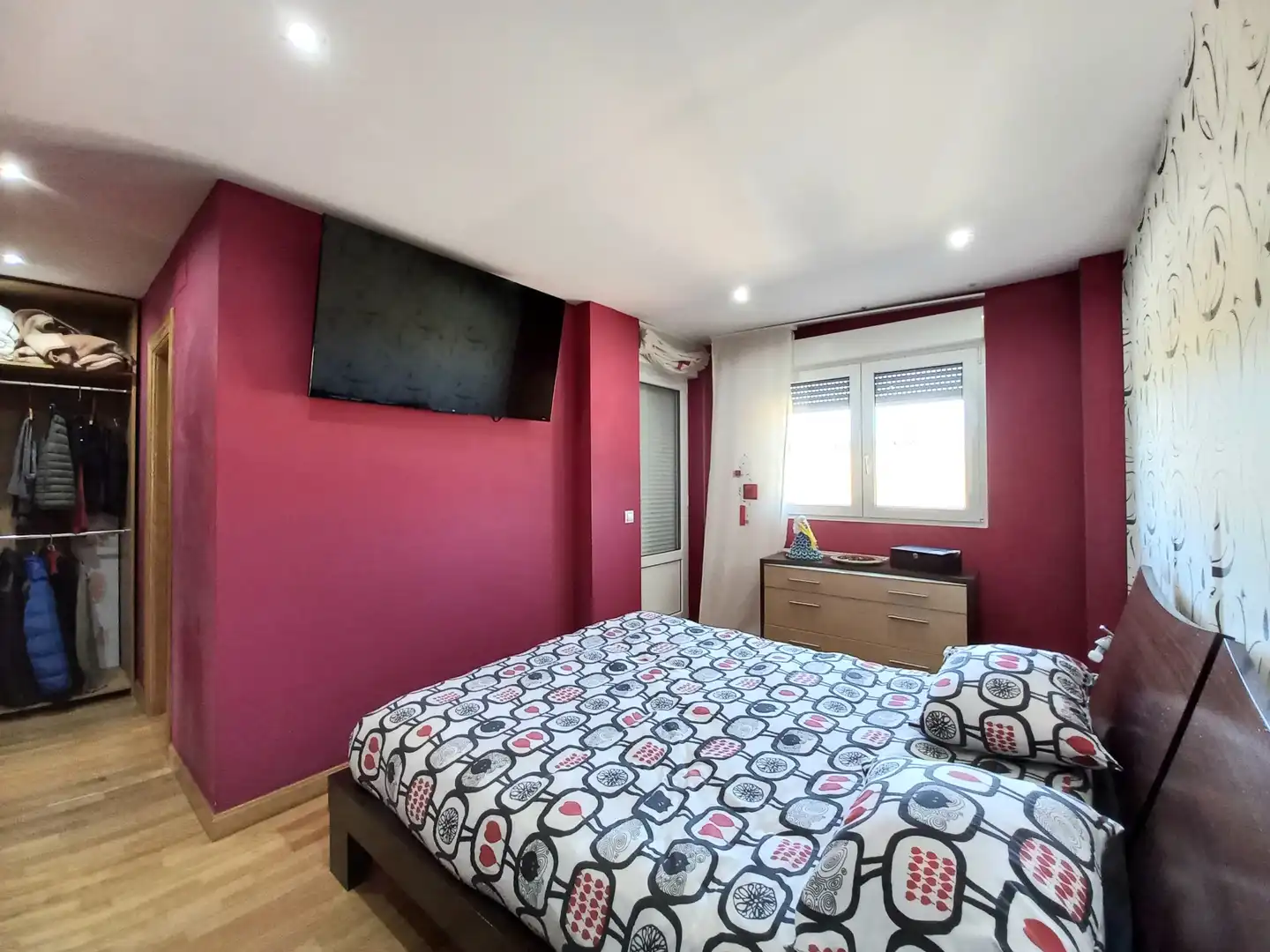 Habitación de Casa adosada en venta en Cayuela con Calefacción, Jardín privado y Terraza