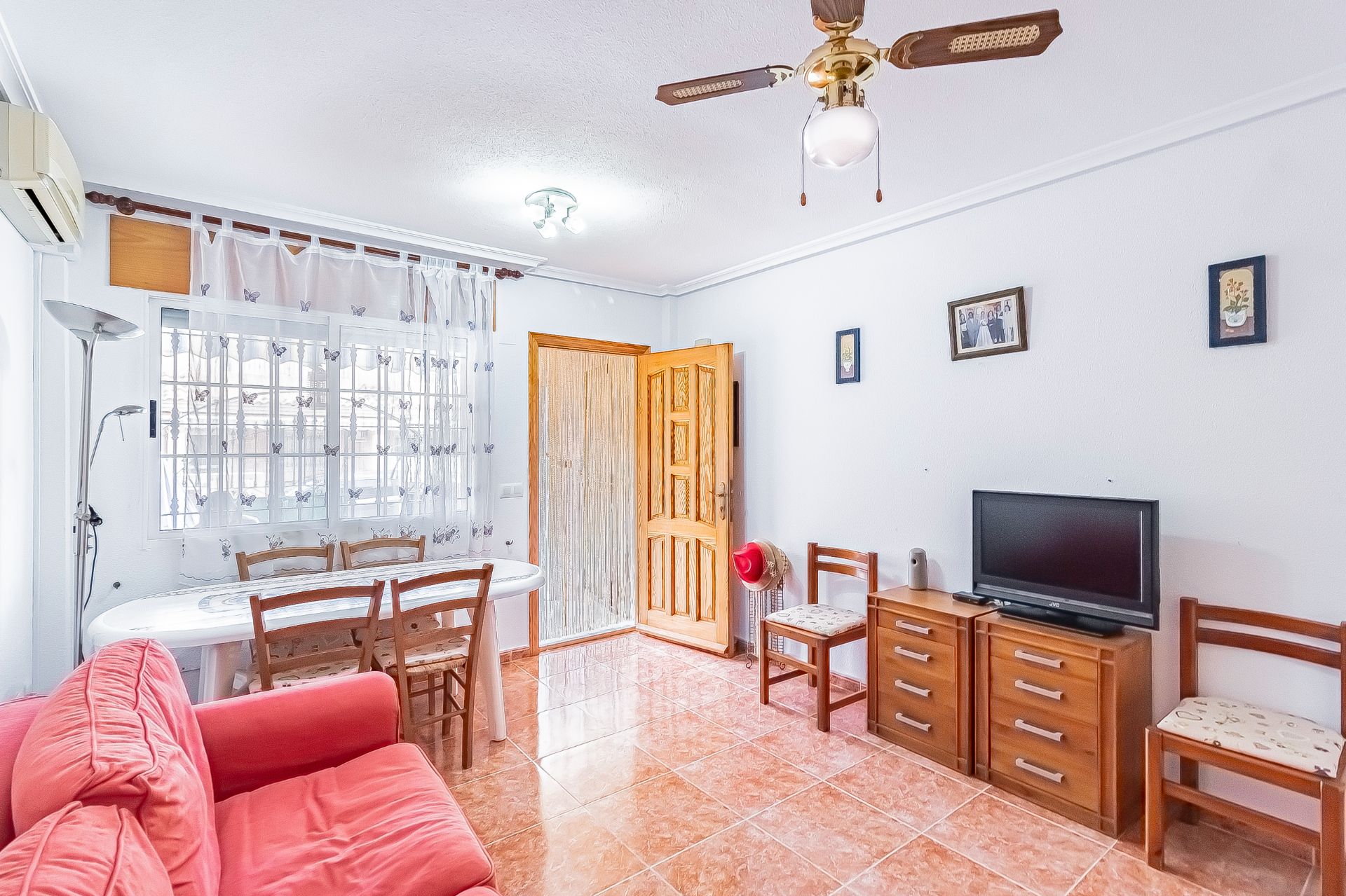 Sala de estar de Casa adosada en venta en Cartagena con Aire acondicionado, Calefacción y Balcón
