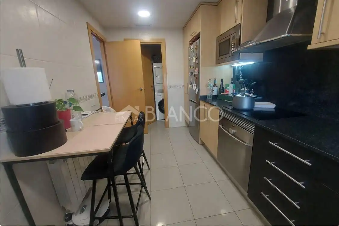 Piso en venta en Abrera