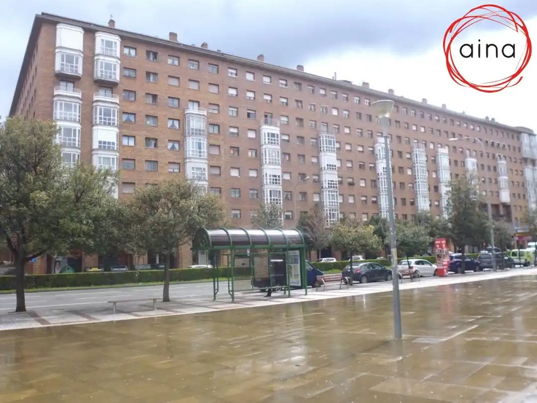 Apartments for rent in Mendebaldea - Ermitagaña