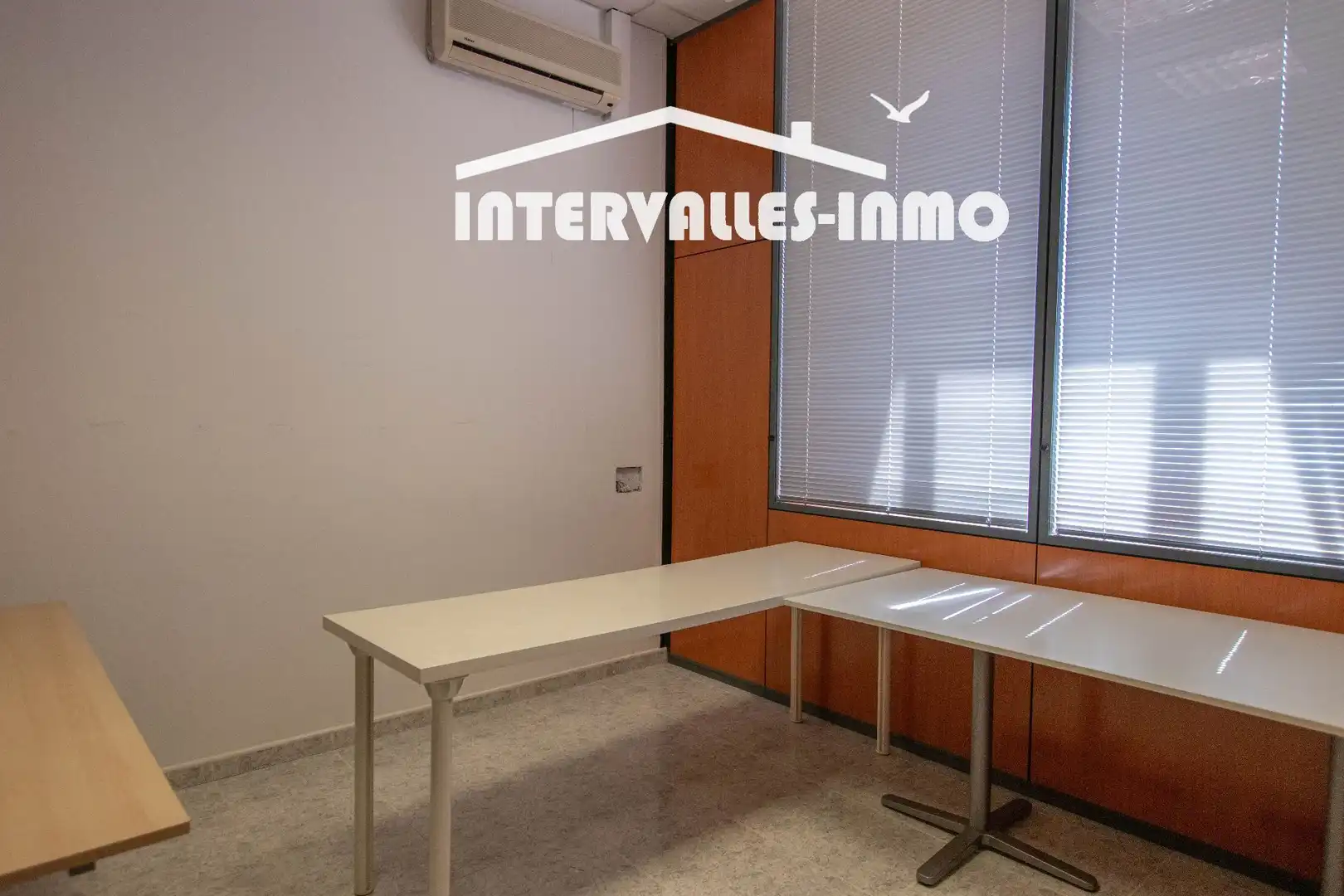 Oficina en venda a Caldes de Montbui