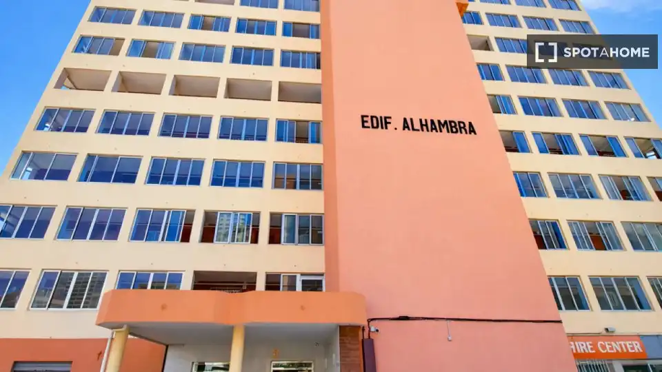 Exterior view of Apartments for share in Benidorm  with Air Conditioner, Terrace and Furnished