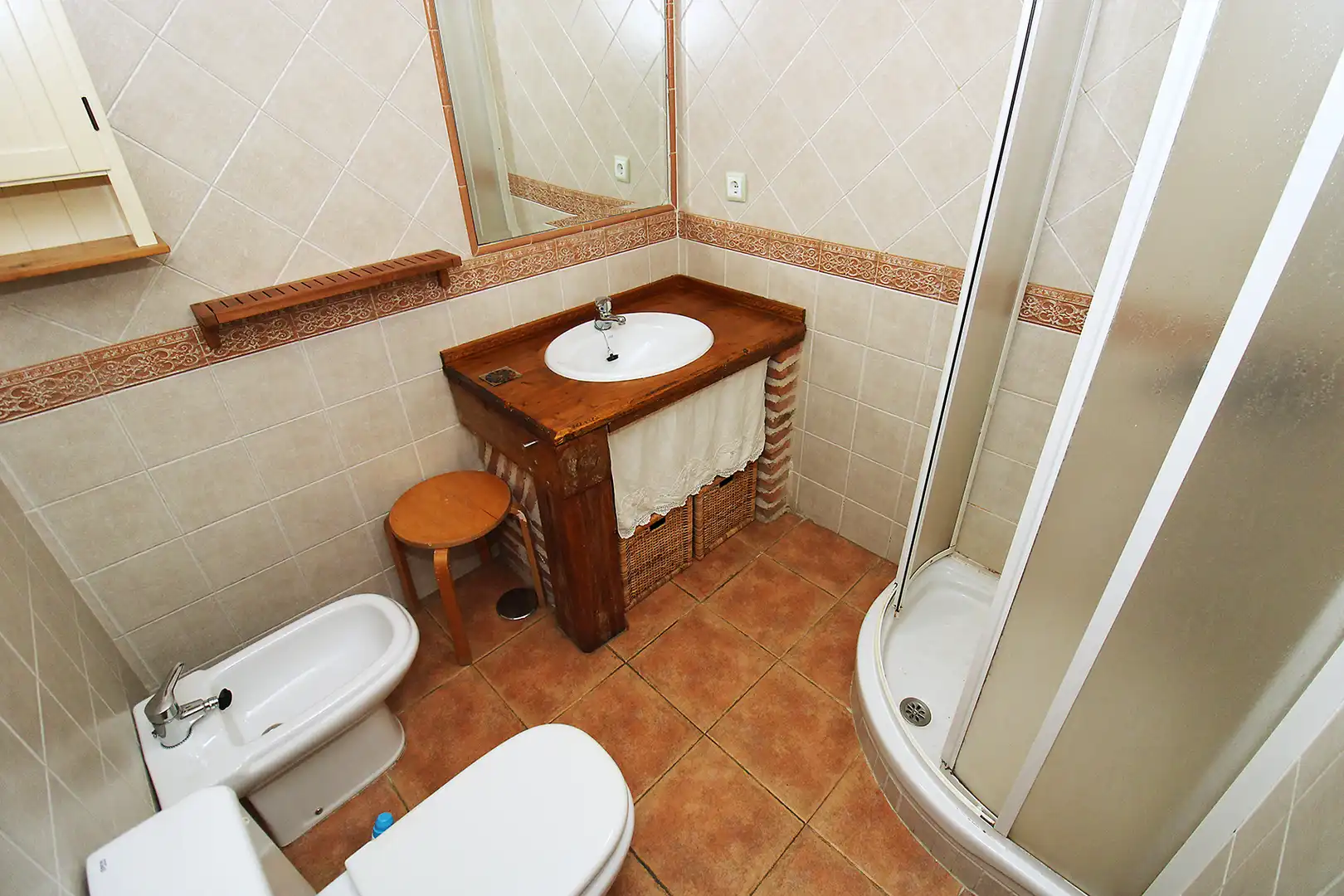 Baño de Casa adosada en venta en El Atazar con Calefacción, Terraza y Trastero
