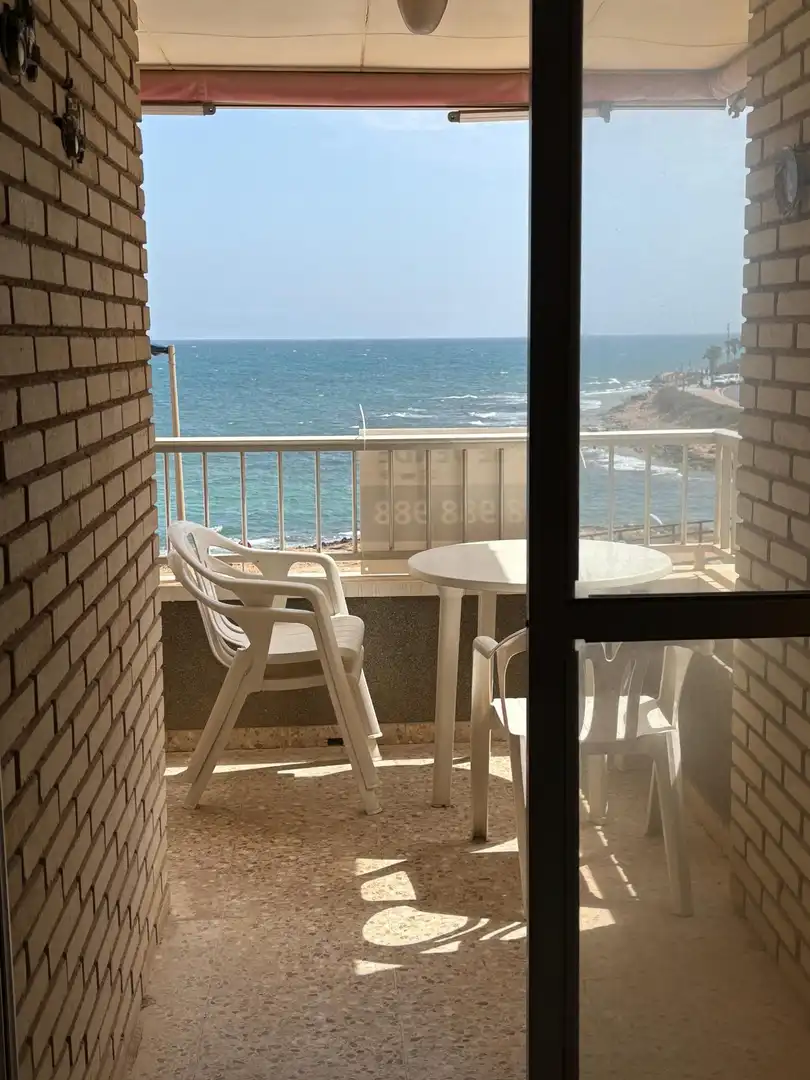 Terrassa de Apartament en venda en Torrevieja amb Terrassa i Moblat
