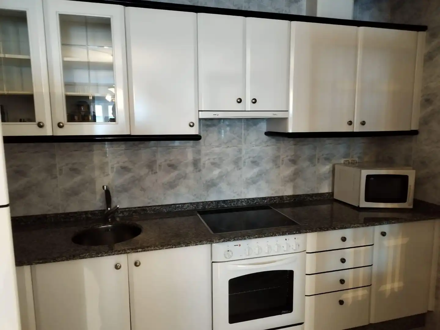 Cocina de Piso en venta en Laxe con Trastero y Amueblado