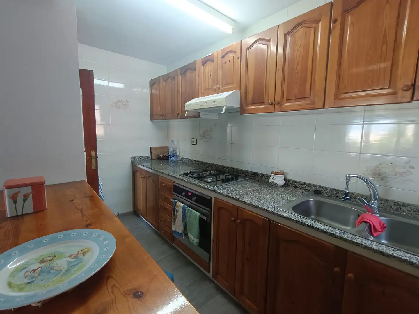 Cuina de Pis de lloguer en Cunit amb Terrassa, Moblat i Forn
