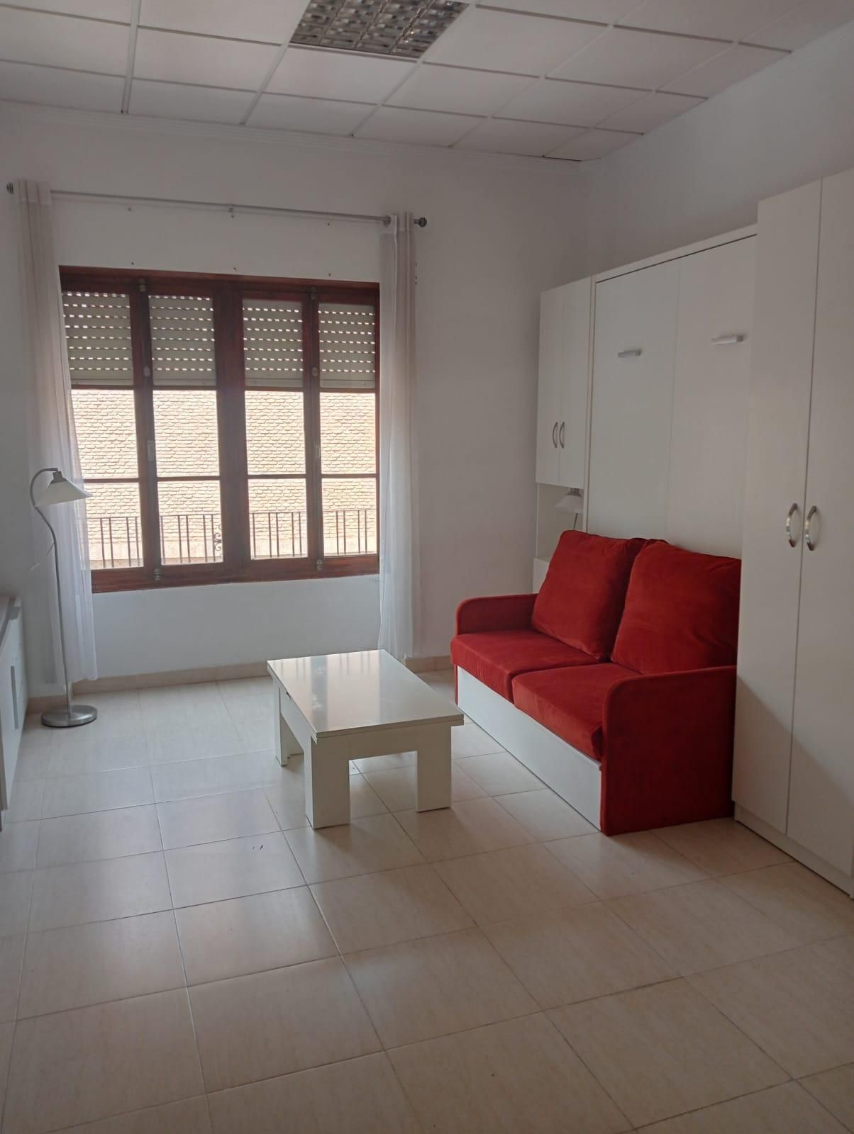 Sala d'estar de Loft de lloguer en  Murcia Capital amb Aire condicionat