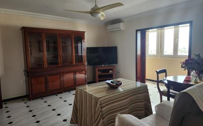 Sala d'estar de Pis en venda en San Fernando