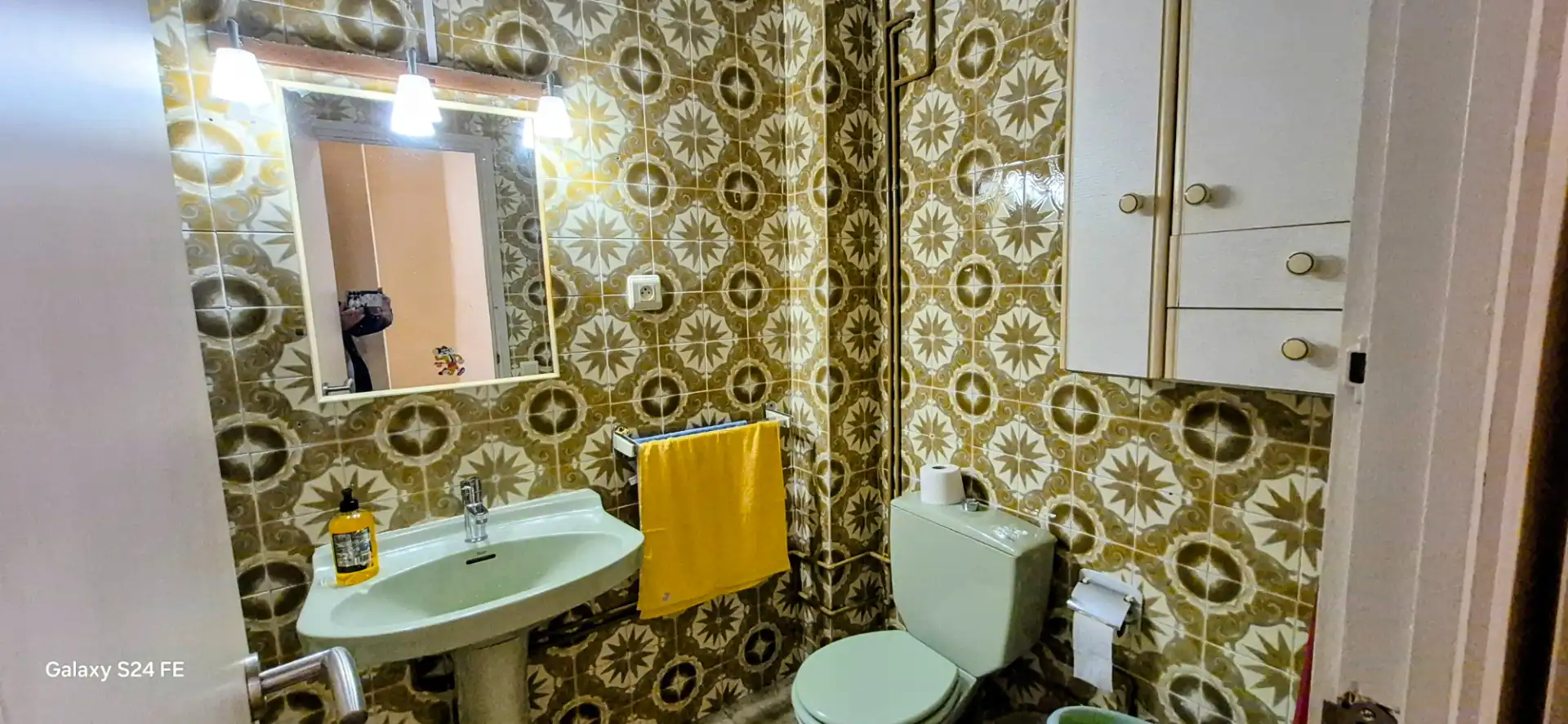 Bathroom of Flat for sale in Barcelona  with Air Conditioner, Furnished and Oven
