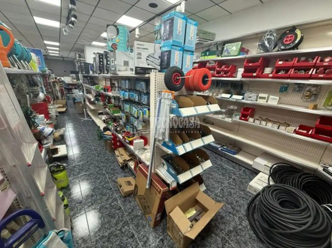 Local comercial en venda a Martos, imagen 19