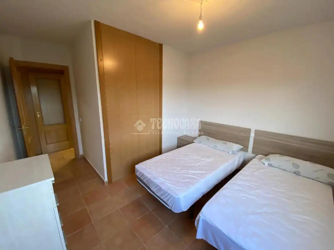Habitación de Piso en venta en Yunquera de Henares con Calefacción