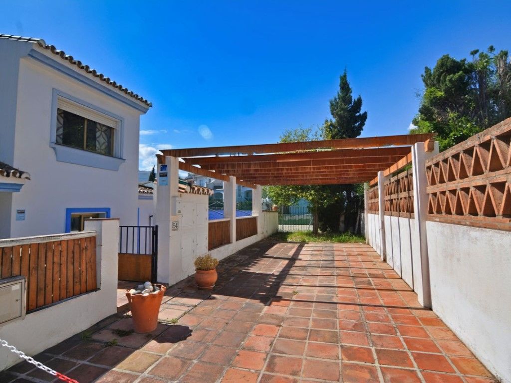 Jardí de Casa o xalet en venda en Mijas amb Aire condicionat, Terrassa i Piscina