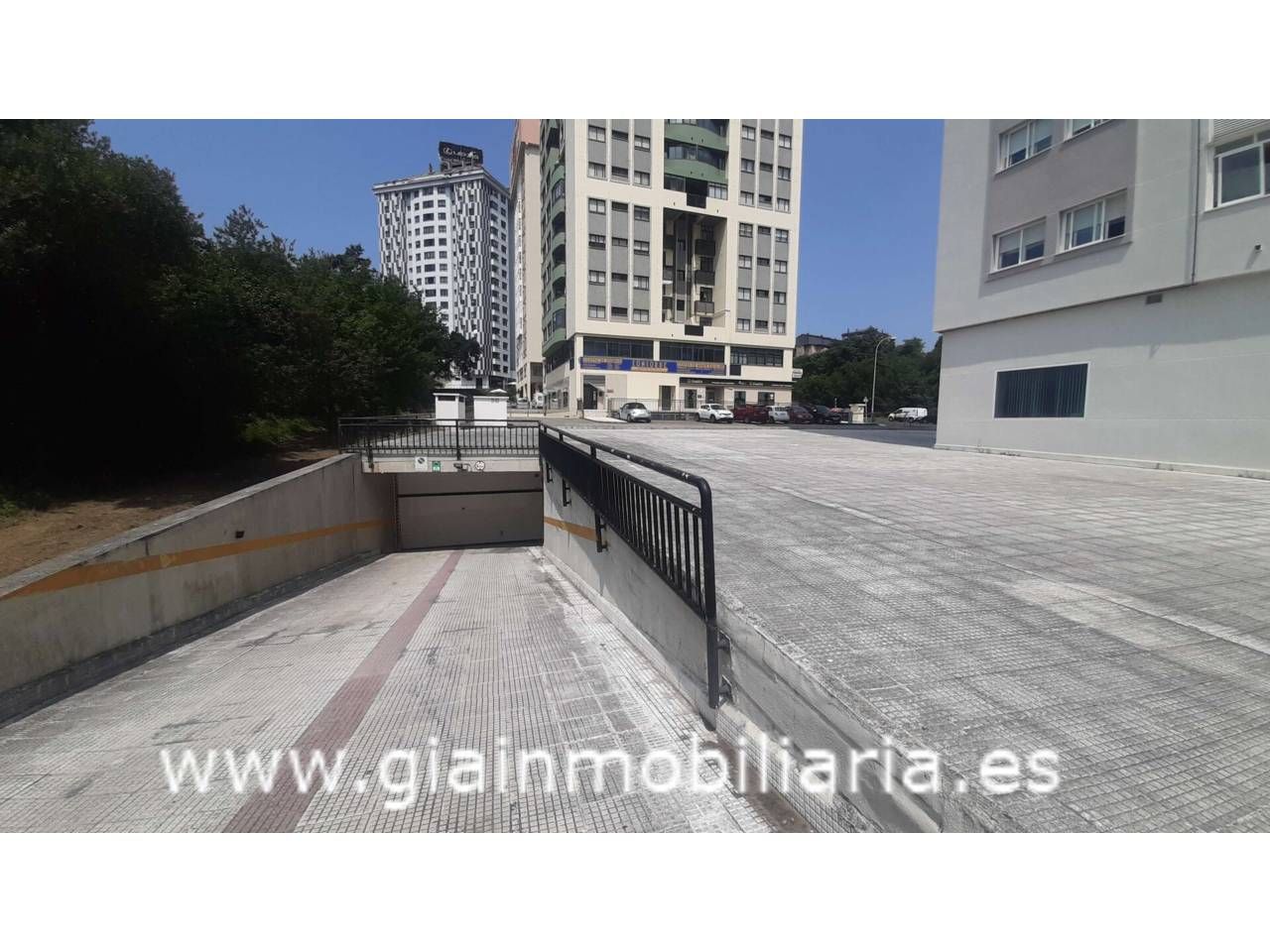 Vista exterior de Garatge en venda en Vigo  amb Alarma