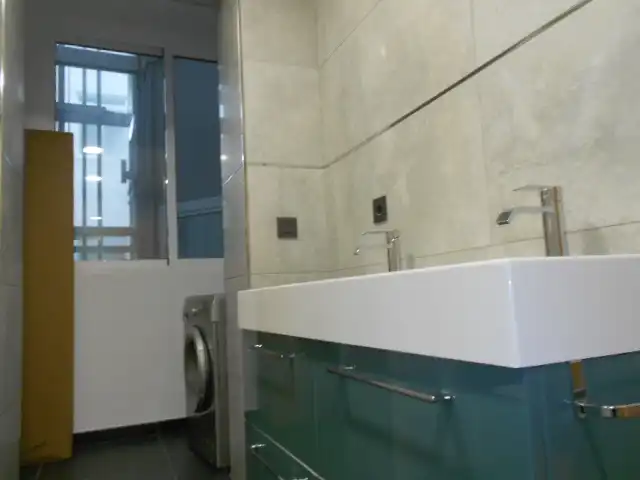 Bany de Pis de lloguer en Santiago de Compostela  amb Calefacció, Moblat i Forn