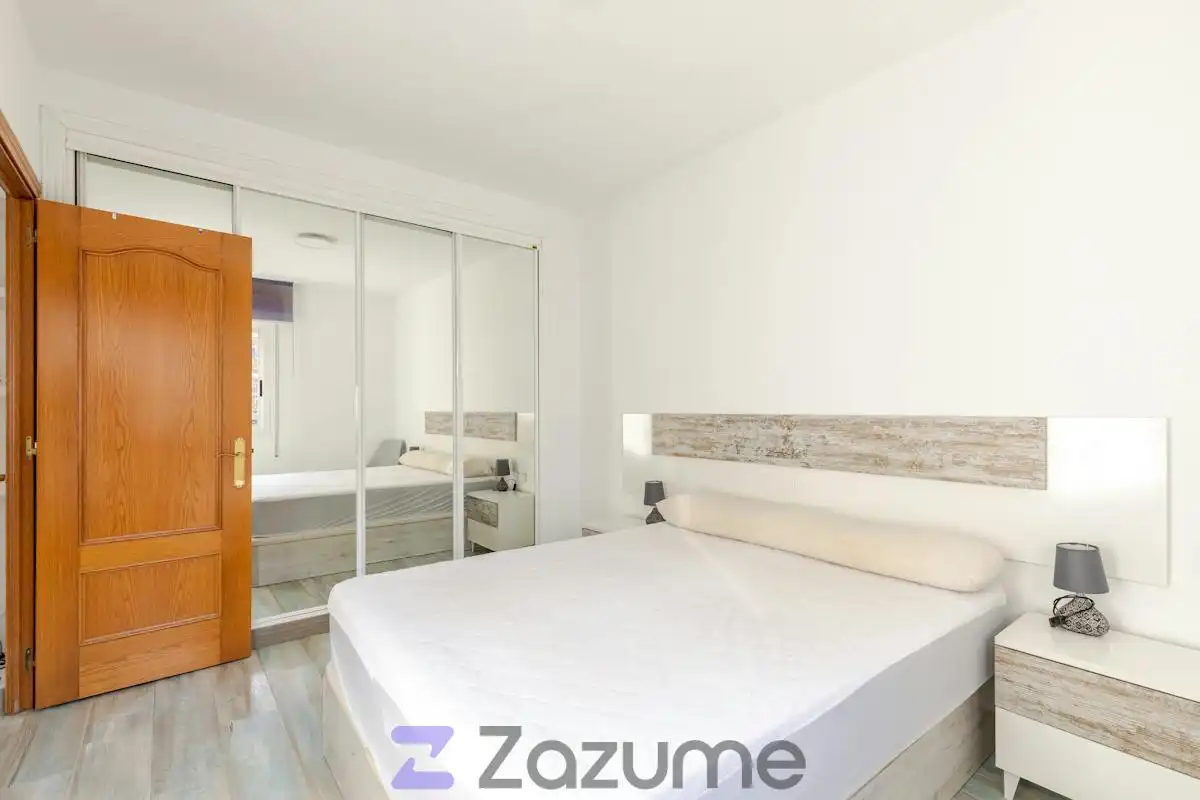 Bedroom of Flat for rent in Carabanchel