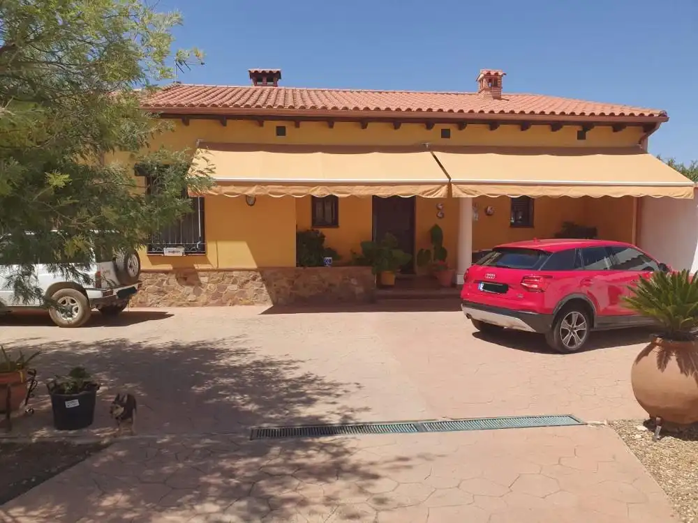 Vista exterior de Casa o xalet en venda en Agudo, Ciudad Real
