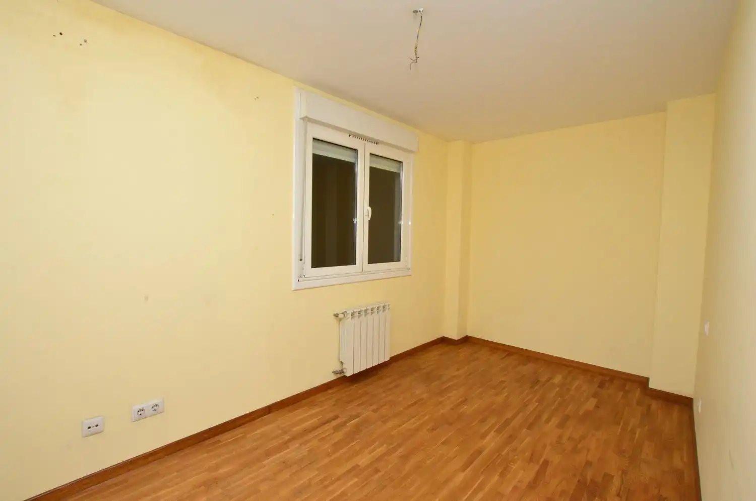 Bedroom of Flat for sale in Mieres (Asturias)  with Storage room and Swimming Pool