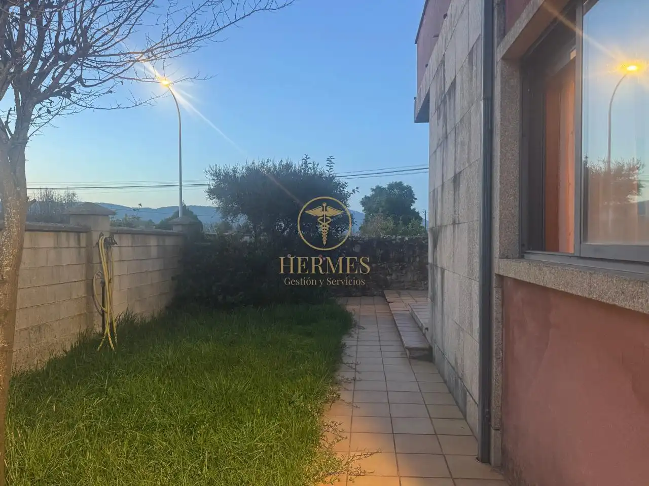 Casa adosada en venta en Tomiño con Calefacción, Jardín privado y Terraza