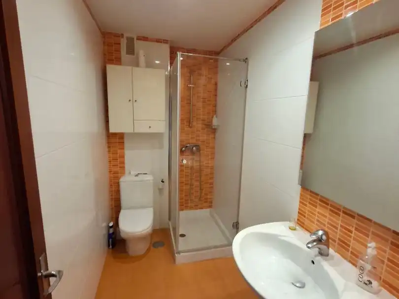 Bathroom of Flat for sale in Vigo   with Terrace and Balcony