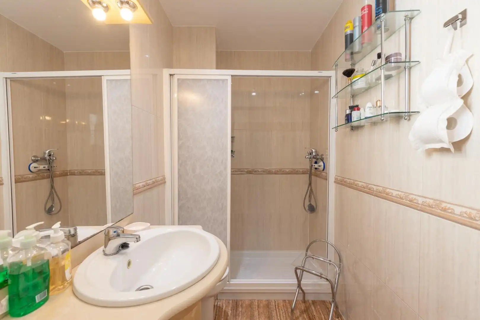 Bany de Àtic en venda en Granada