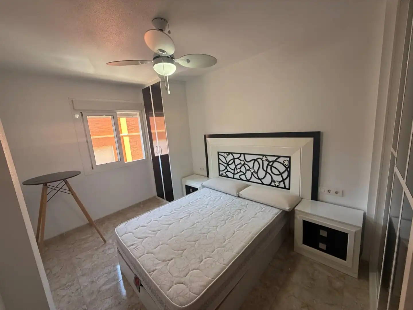 Schlafzimmer von Wohnung zum Verkauf in Almería mit Klimaanlage, Möbliert und Balkon