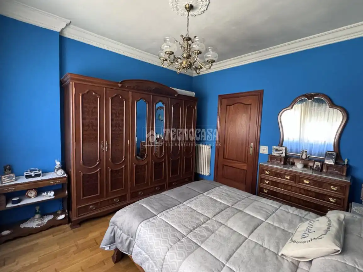 Bedroom of Detached homes for sale in León Capital   with Heating and Parquet flooring