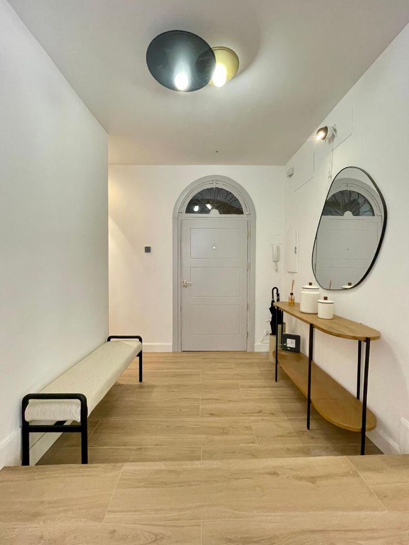 Flat for sale in  Madrid Capital  with Air Conditioner, Heating and Furnished