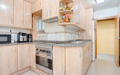 Küche von Wohnung zum verkauf in Cornellà de Llobregat