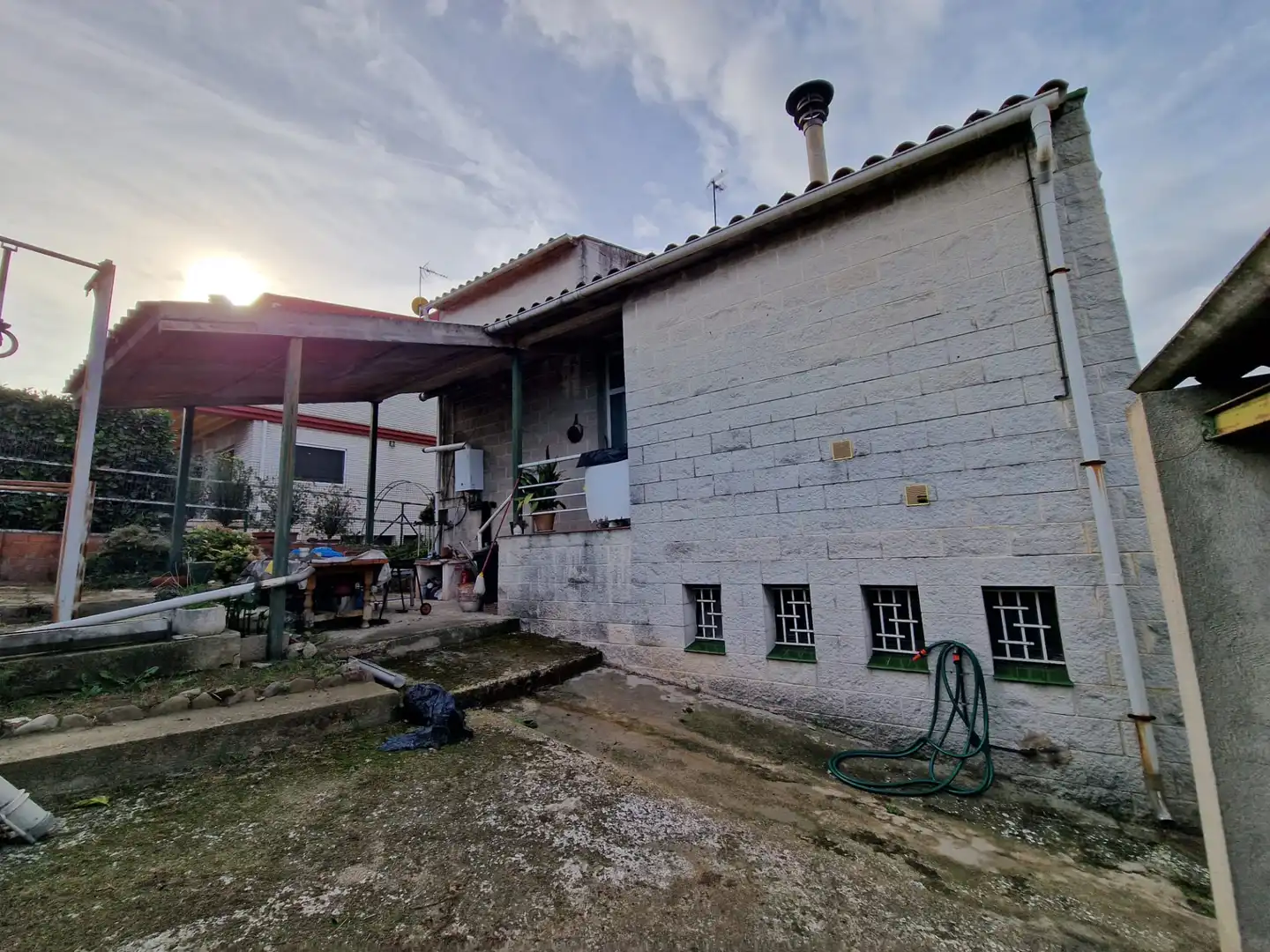 Vista exterior de Casa o chalet en venta en Montmeló con Calefacción y Jardín privado