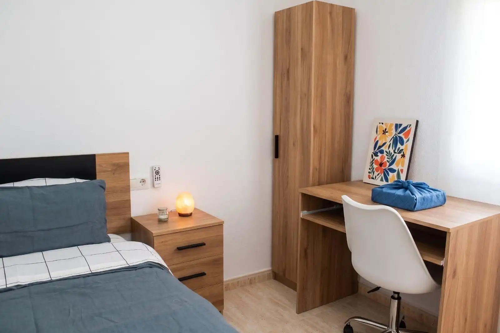 Dormitori de Apartament de lloguer en Torrevieja amb Piscina, Moblat i Rentadora