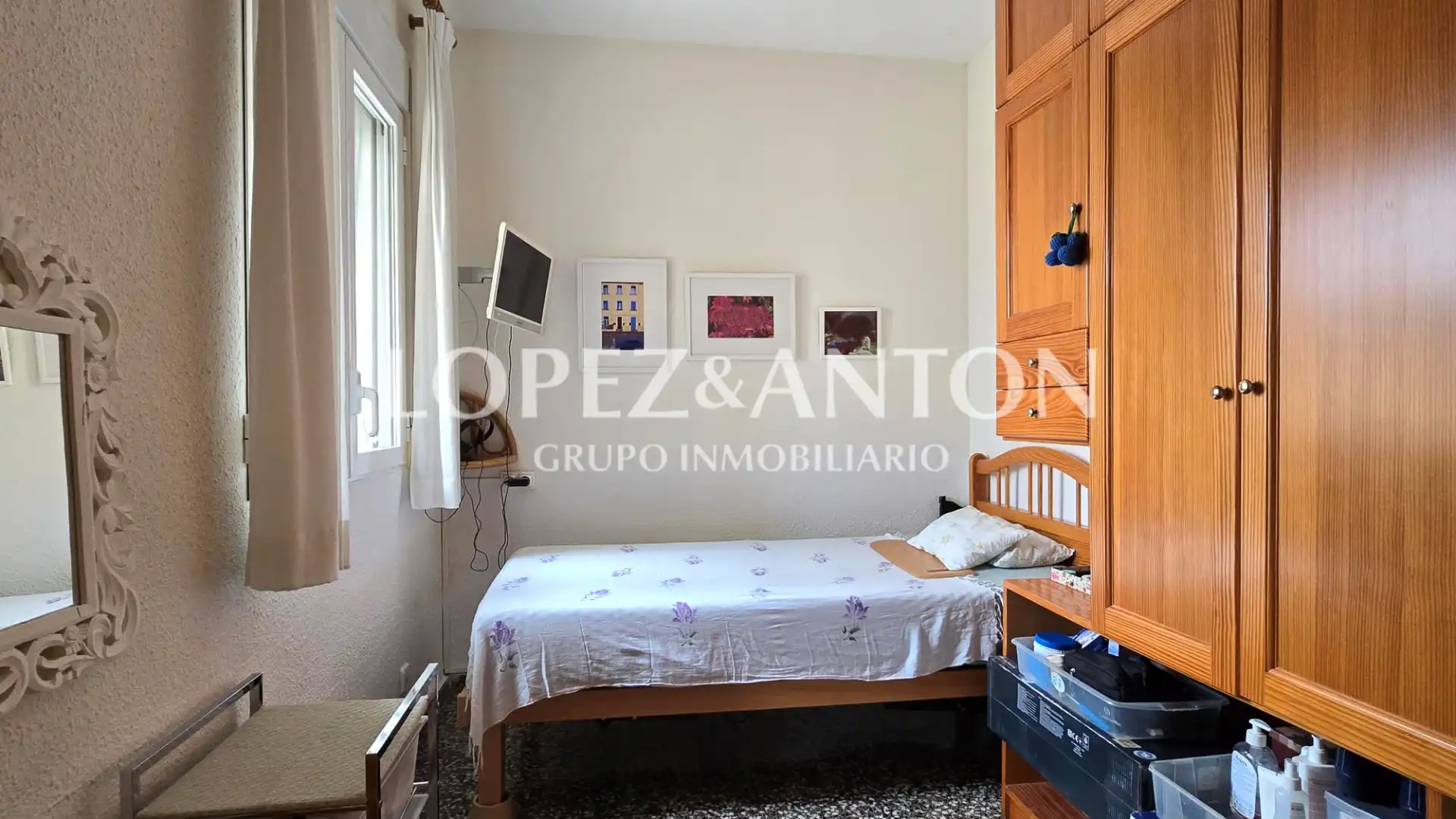Bedroom of Houses for sale in L'Eliana  with Air Conditioner, Private garden and Terrace