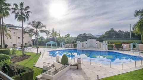 Foto 2 de Apartamento en venta en Las Lomas de Río Verde, Marbella