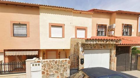 Foto 2 de Casa adosada en venda a Calle Ciudad Real, 4, Almonacid de Toledo, Toledo