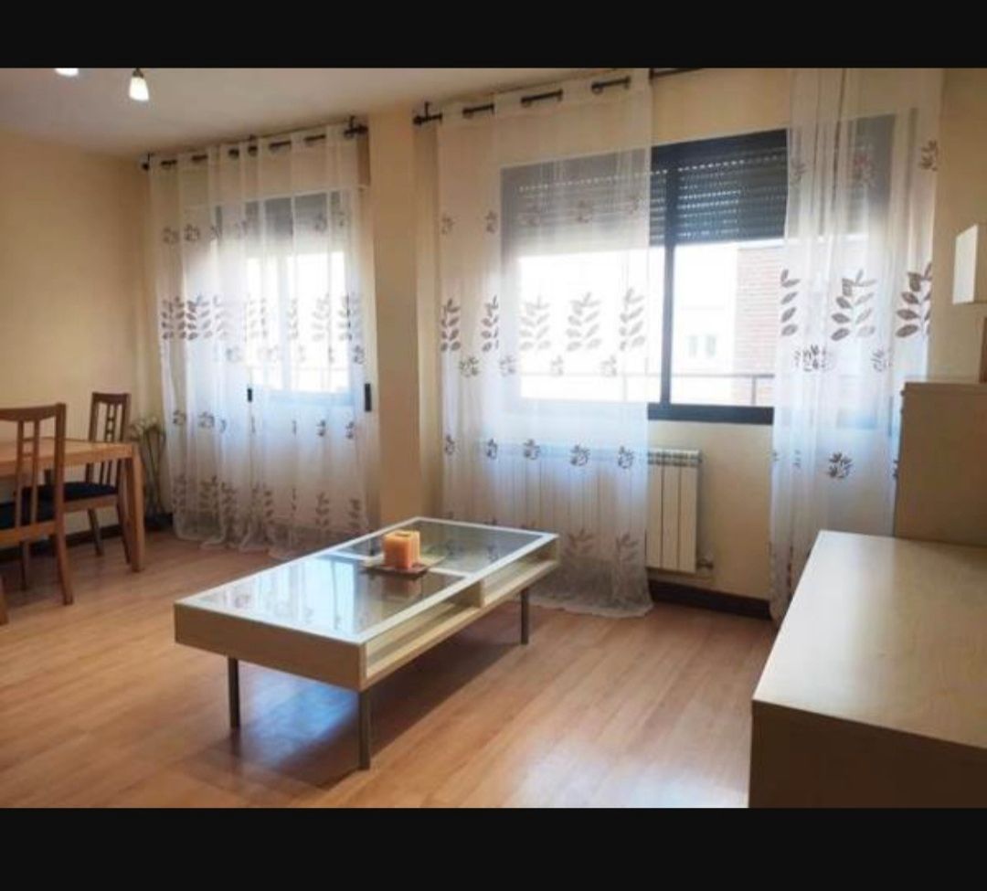 Bedroom of Flat for sale in  Madrid Capital  with Heating and Microwave