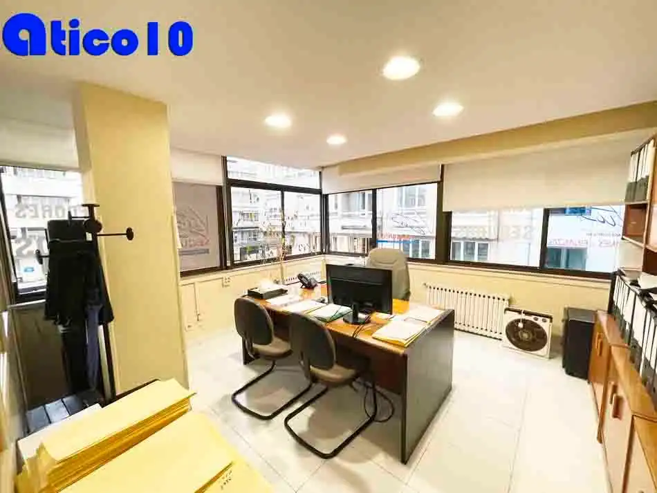 Office space with lift for sale in Centro - Casco Histórico, imagen 7