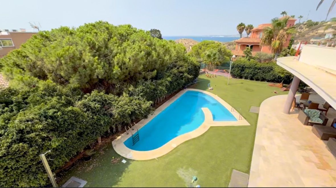 Garden of House or chalet for sale in Alicante / Alacant  with Air Conditioner, Heating and Private garden