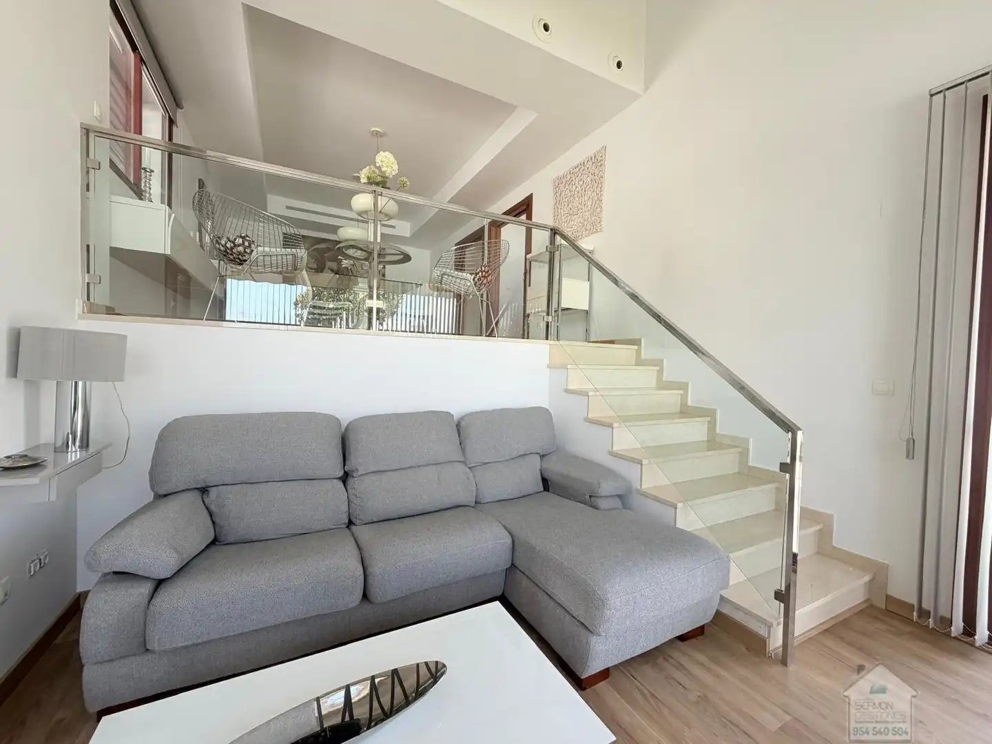 Sala de estar de Casa o chalet de alquiler en Montequinto con Aire acondicionado, Parquet y Terraza