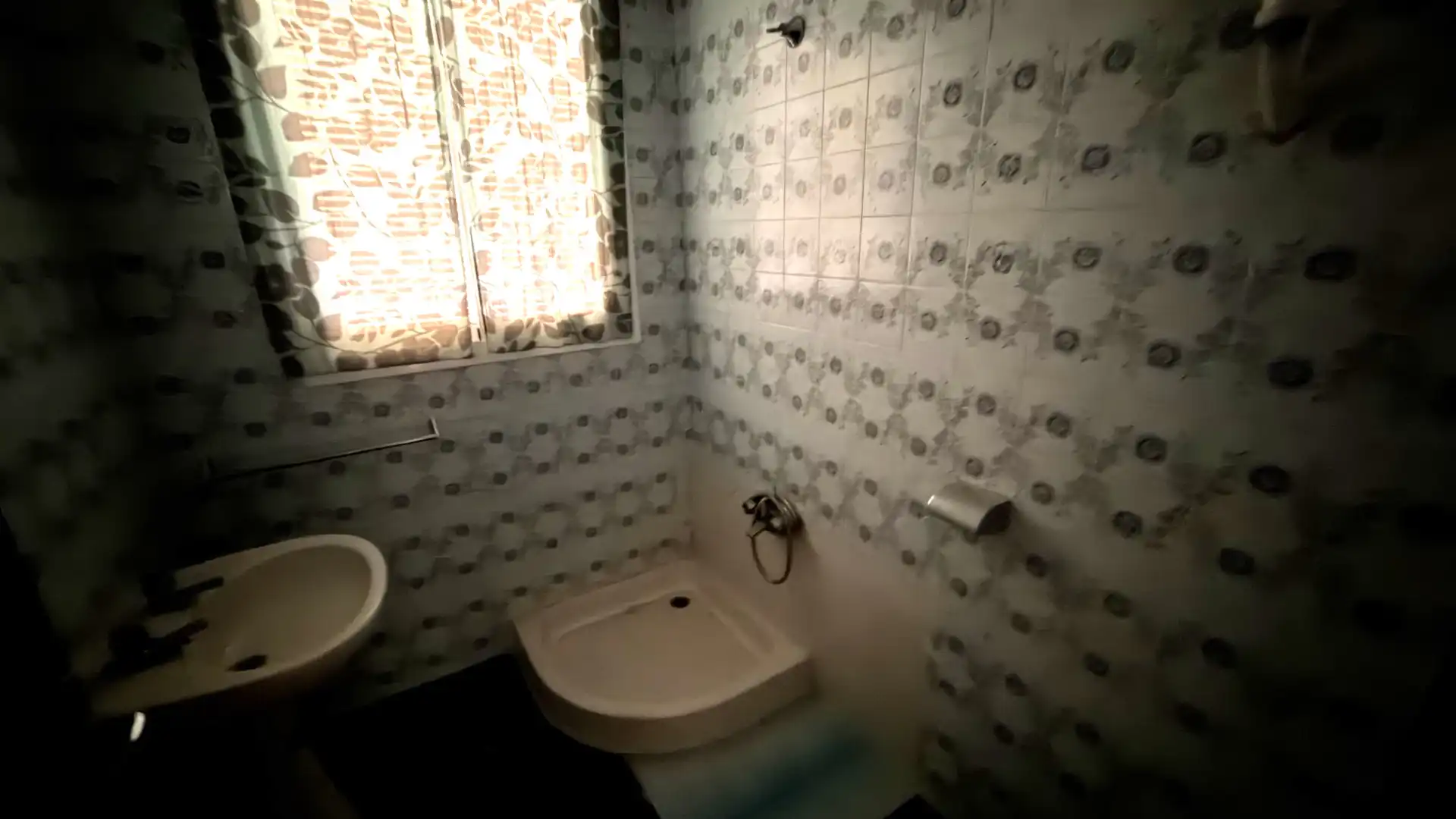 Baño de Casa o chalet en venta en Villafranca de los Caballeros con Jardín privado, Terraza y Amueblado