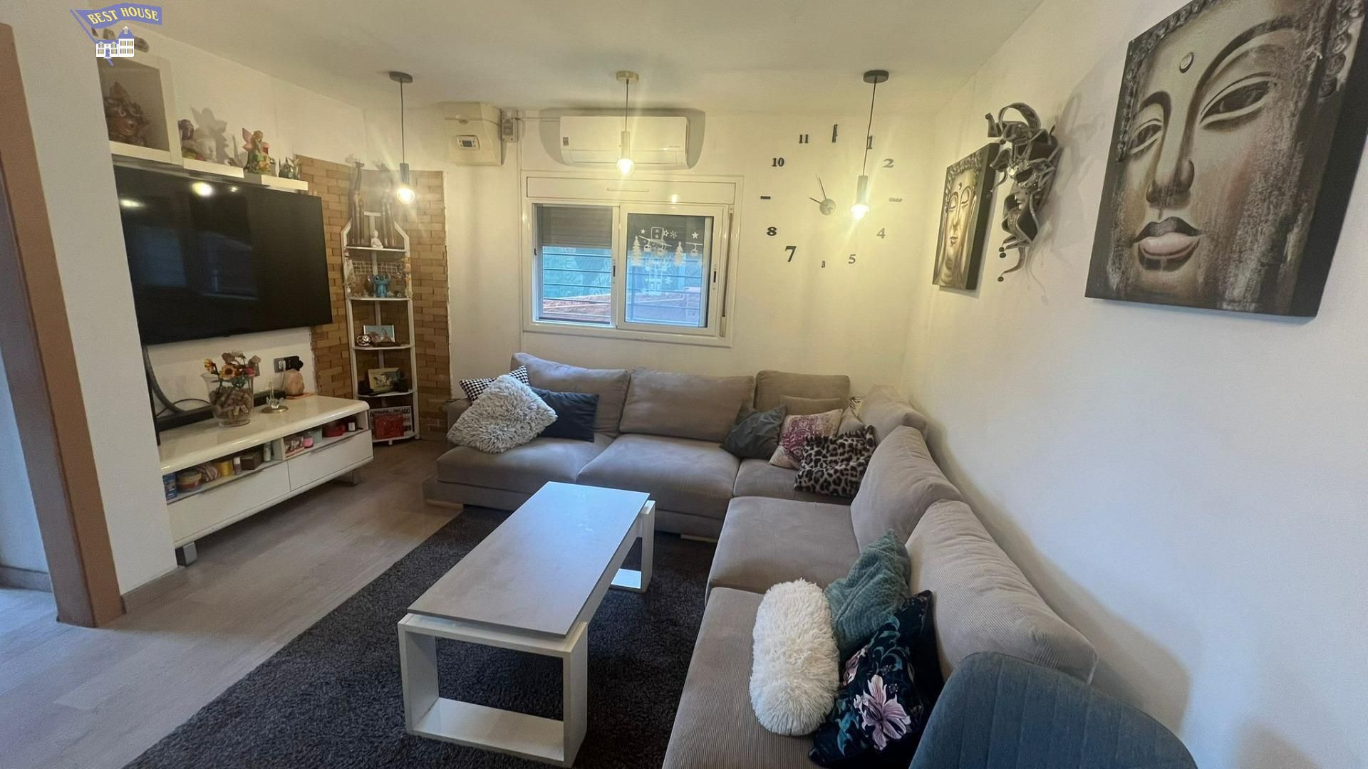 Living room of House or chalet for sale in Montcada i Reixac  with Air Conditioner, Parquet flooring and Terrace