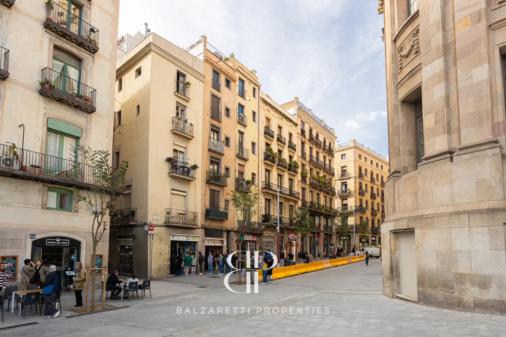 Außenansicht von Wohnung zur Miete in Barcelona mit Klimaanlage, Heizung und Parkett