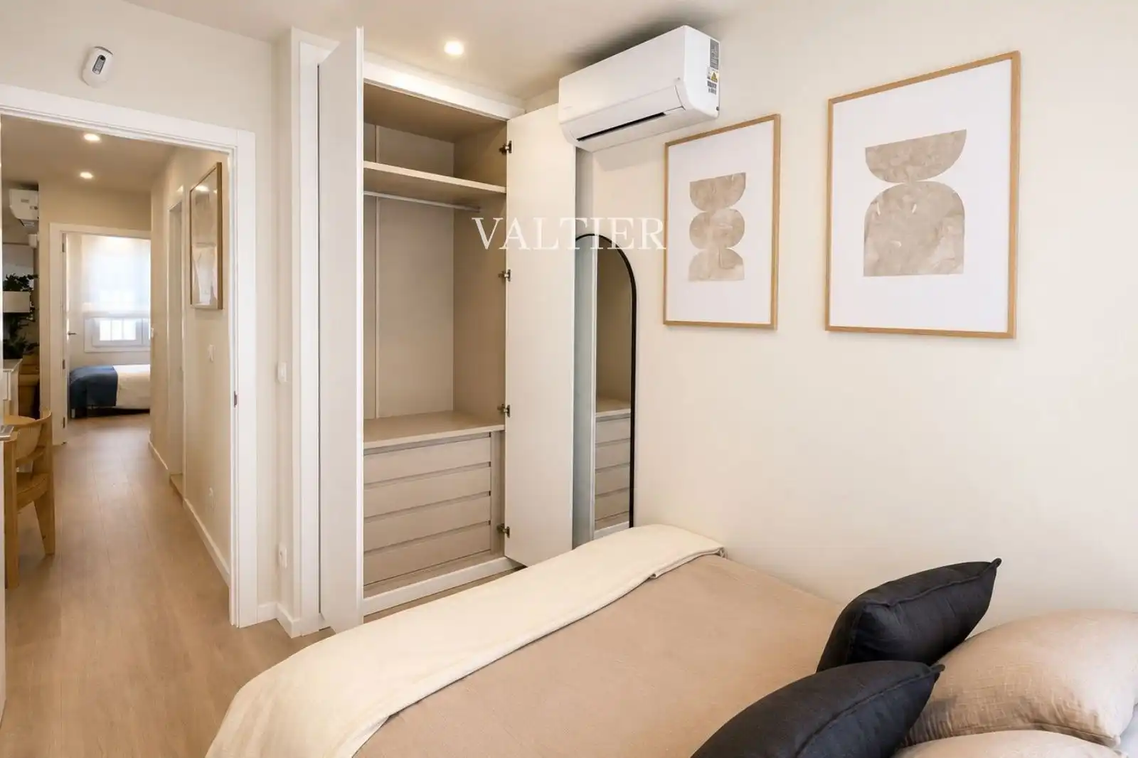 Bedroom of Flat for rent in Madrid  with Air Conditioner, Heating and Furnished